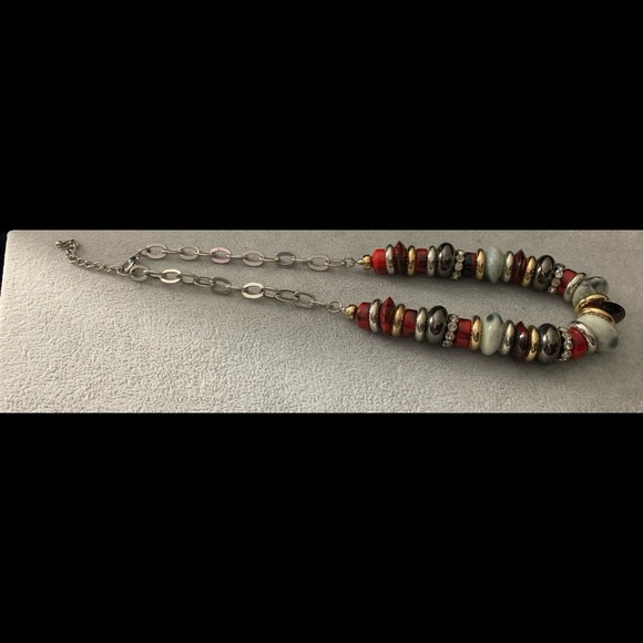 Beautiful beaded necklace. Approx. 10” long - Picture 6 of 6